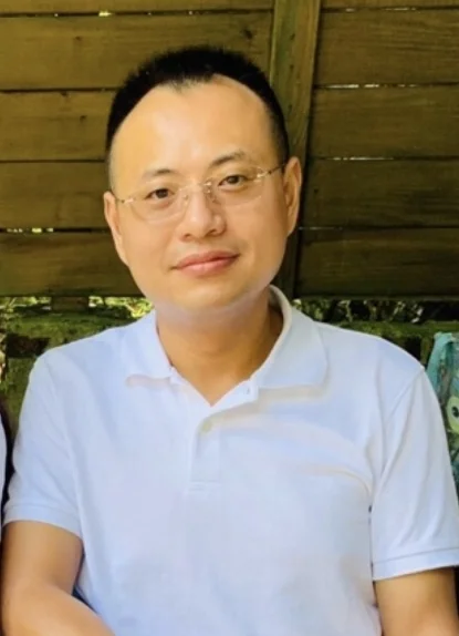 張展嘉